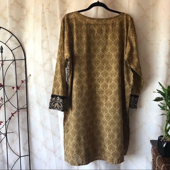 Pakistan Kurta - Picture 2 of 5